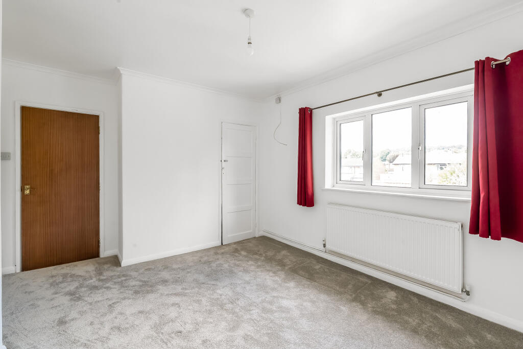 31-Pollards-Oak-Road-16