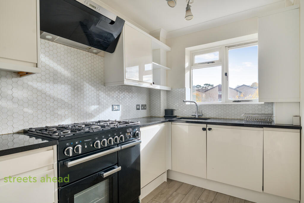 1dd1a82f-9d36-4e3...