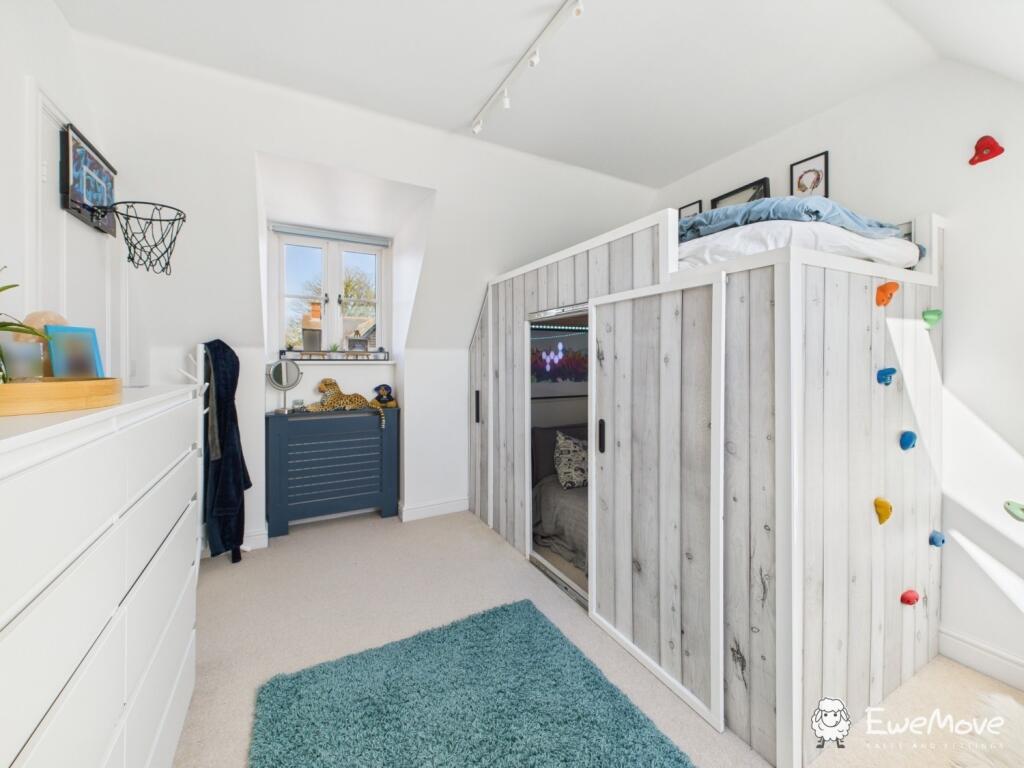 ca4d3282c4634a3a845bee59452cd08e_80_CAM02877G0-PR0