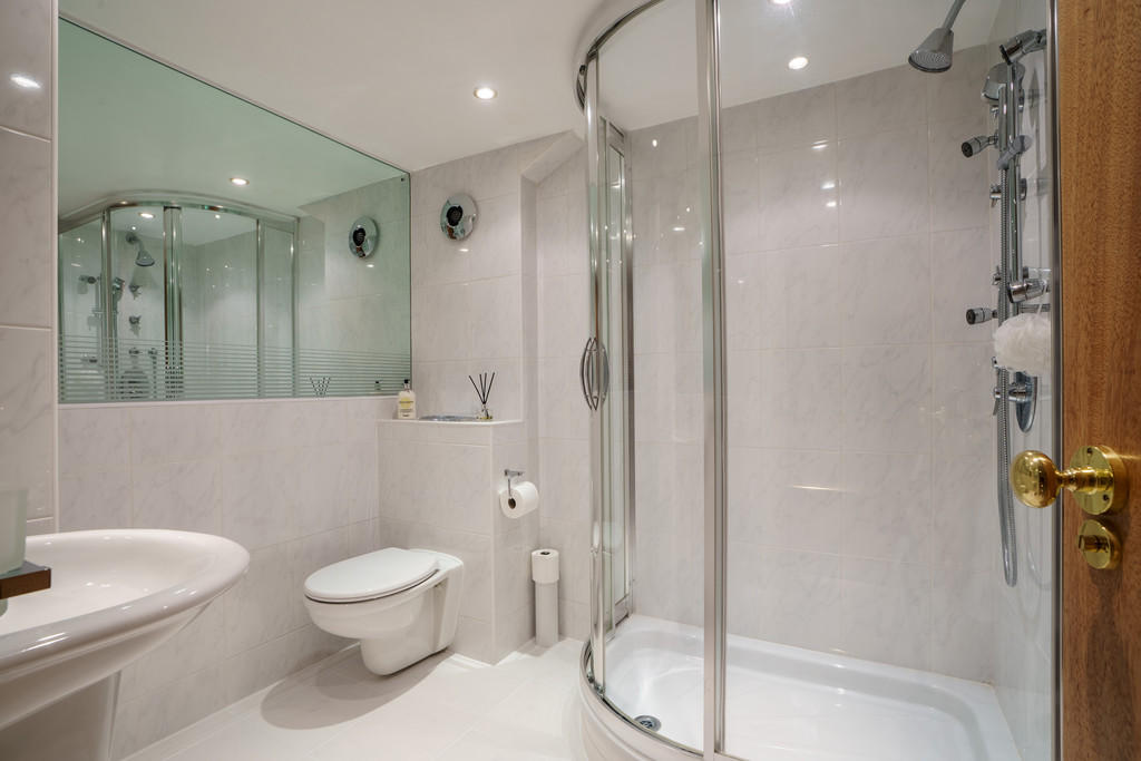 Shower Room 3
