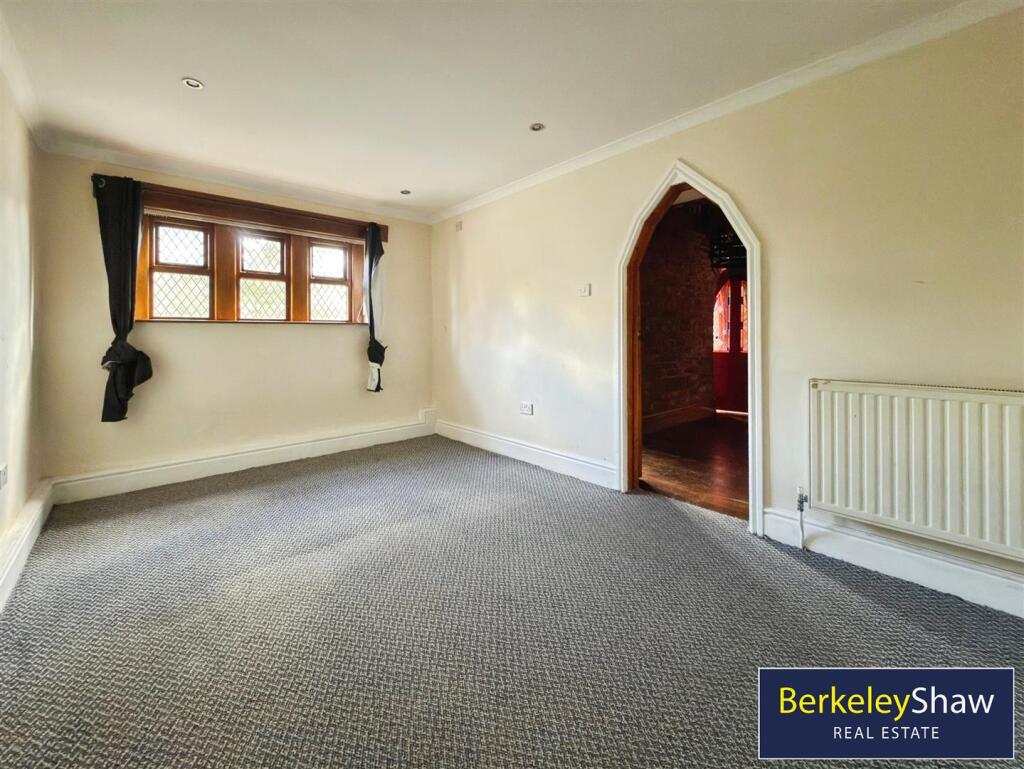 Downstairs Bedroom 4