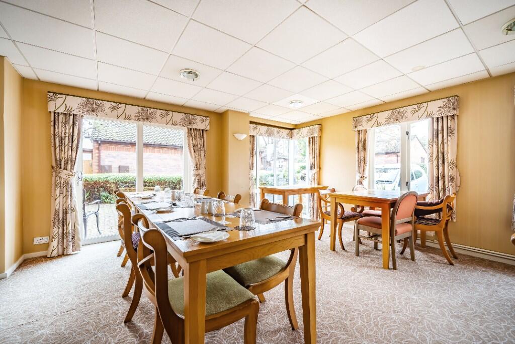 Owner's Dining