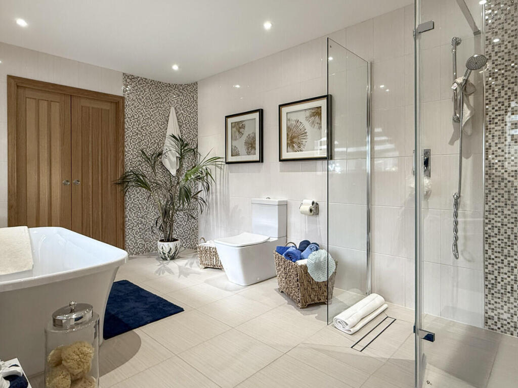 Ensuite Bathroom