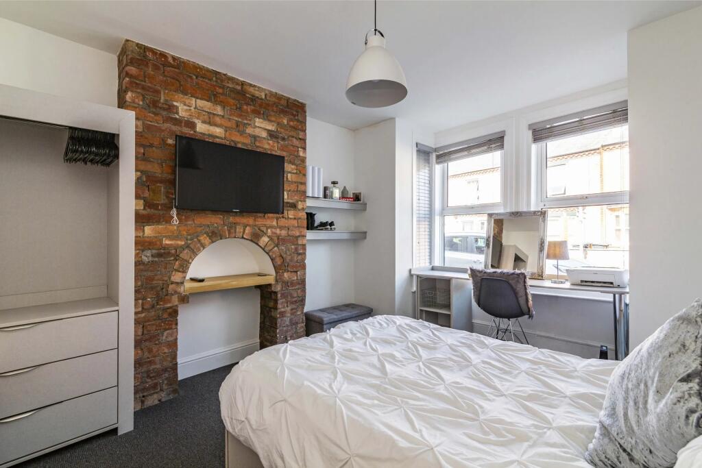 5-bed-student-property---bills-included-image-6.jpg