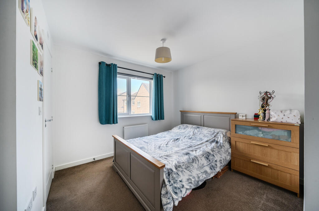 1298691-19-683743...