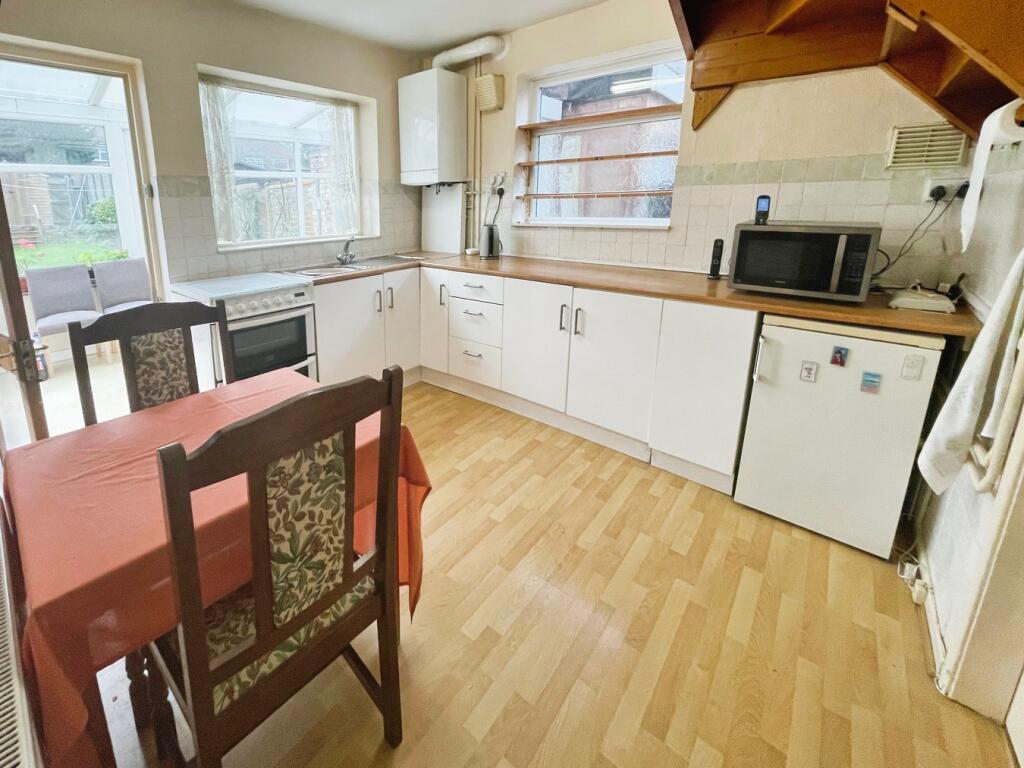 Kitchen/Breakfast Room
