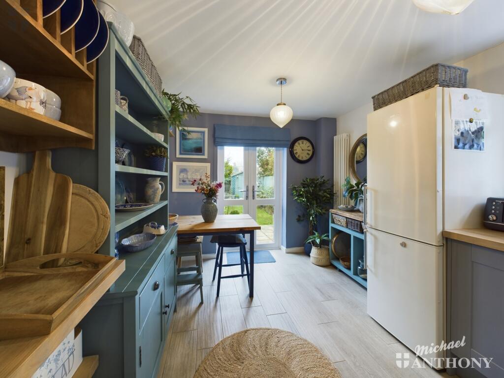 CAM03852G0-PR0178-STILL011