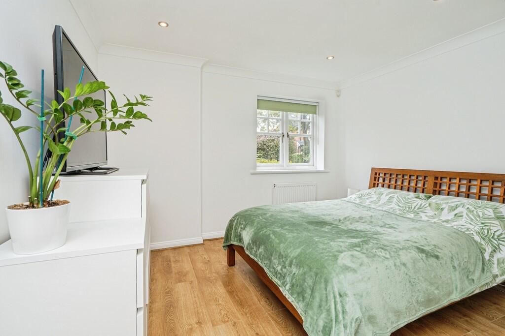 gu216je-fa-dsc036...