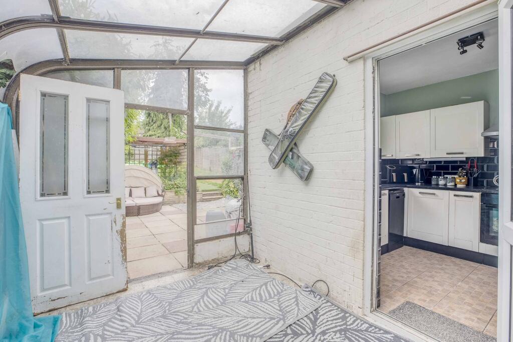 81 Seymour Park Road, SL7 3ES (LOW RES)-11