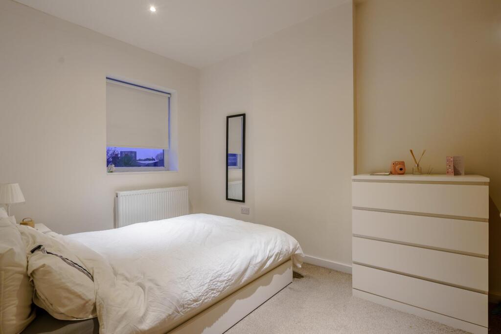 8407023-interior18-800.jpg