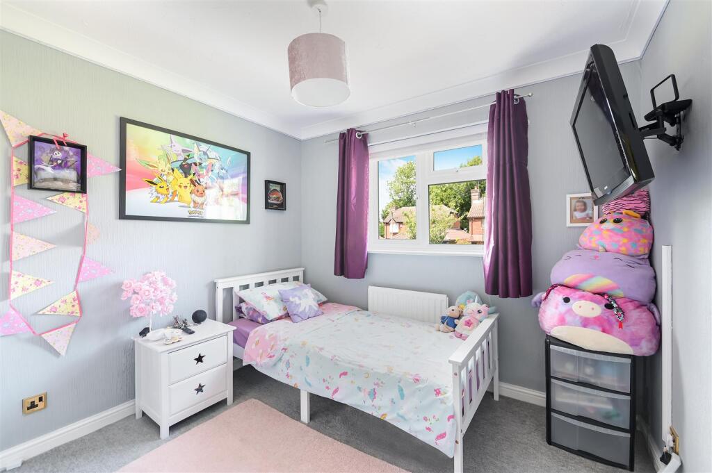 CHAUCER CLOSE,8- (6).jpg