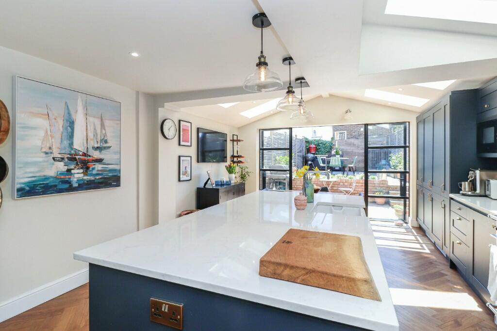 Kitchen/breakfast rm