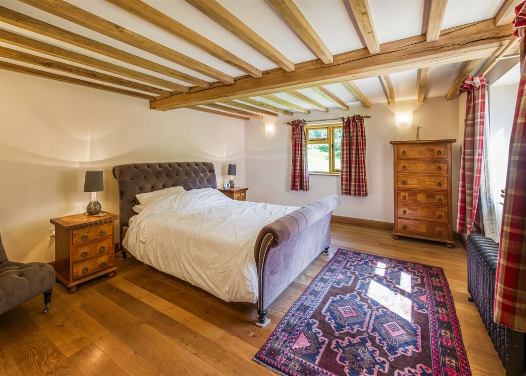 Hem Mill-bed2.jpg