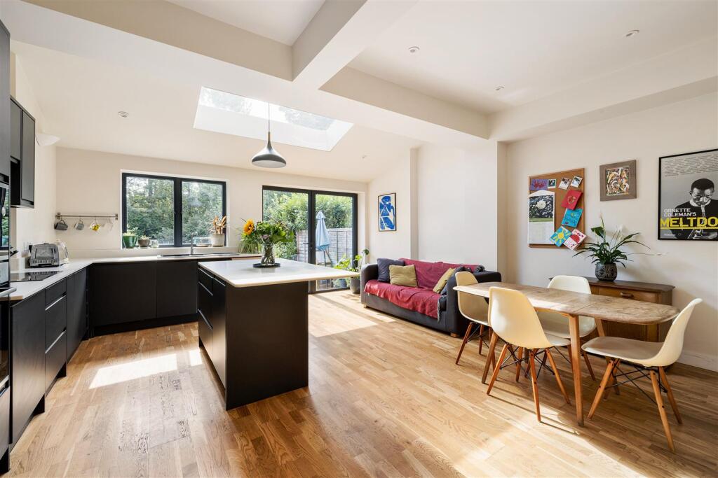 Haldan Road E4