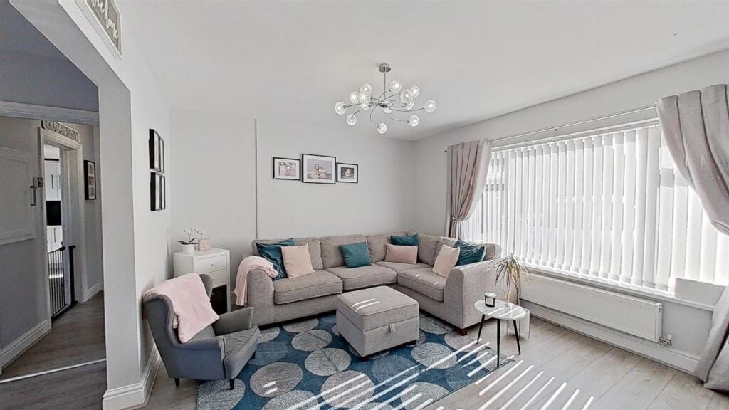 143-Llanrumney-Avenue-04112025_174653.jpg