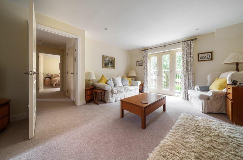 Living/dining room
