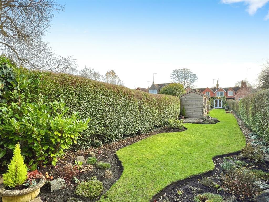 looking 20back 20at 20the 20house.jpg