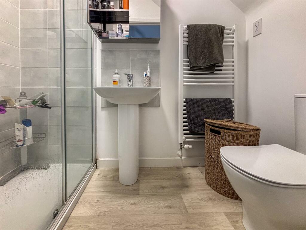 En Suite to Master