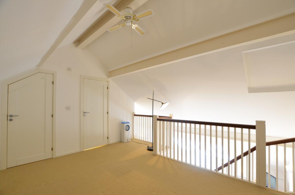 To Book A Viewing Call TPS Lostwithiel on 01208 87