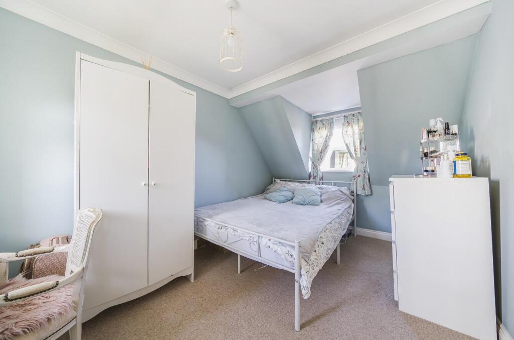 27 Dewar Drive
