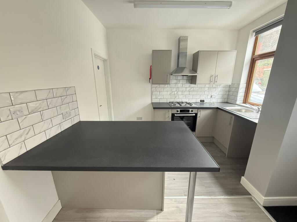 Kitchen (2)