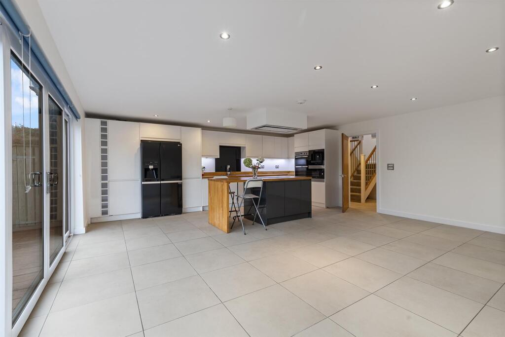 81a Hallam Grange Road, Sheffield 04_297.jpg