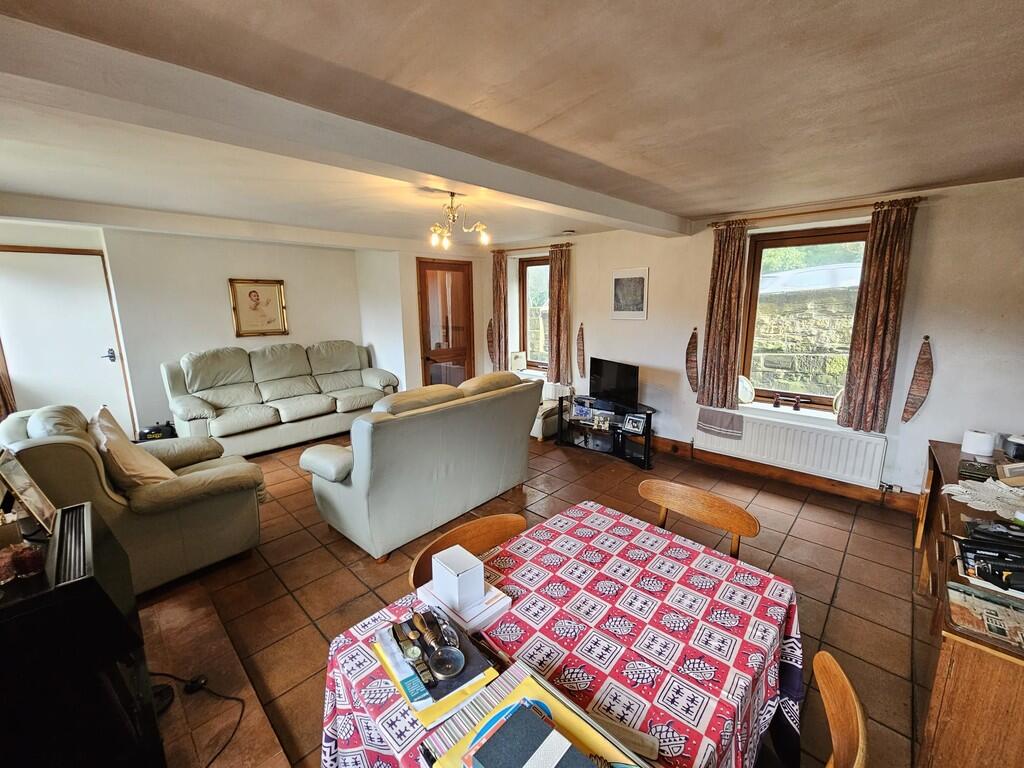 IMG-20250228-WA00...