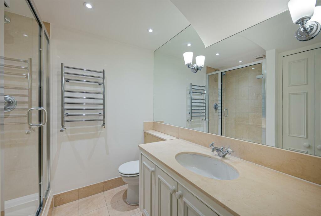 The Boltons 4 Gdn Flat 2024-8-2. Low Res.jpg