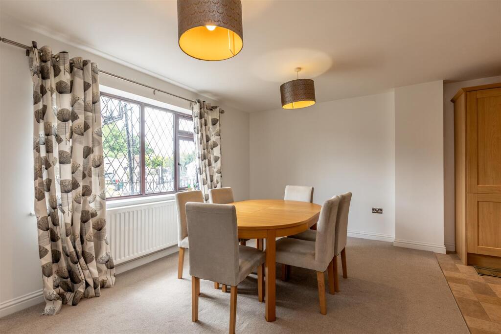 Tudor Lodge, Henbury Dining Area 2.jpg