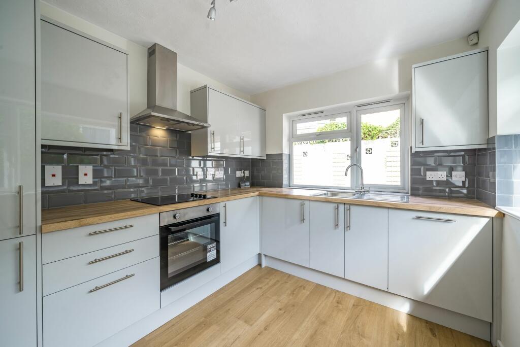 Kitchen / Breakfast Room