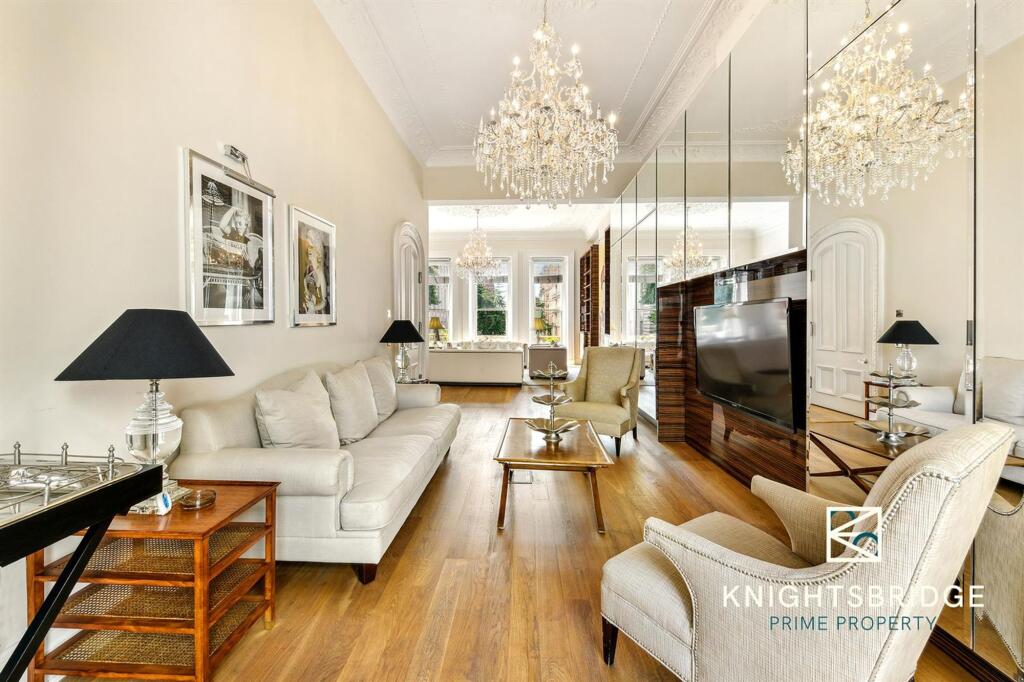 Princes Gate (16).jpg