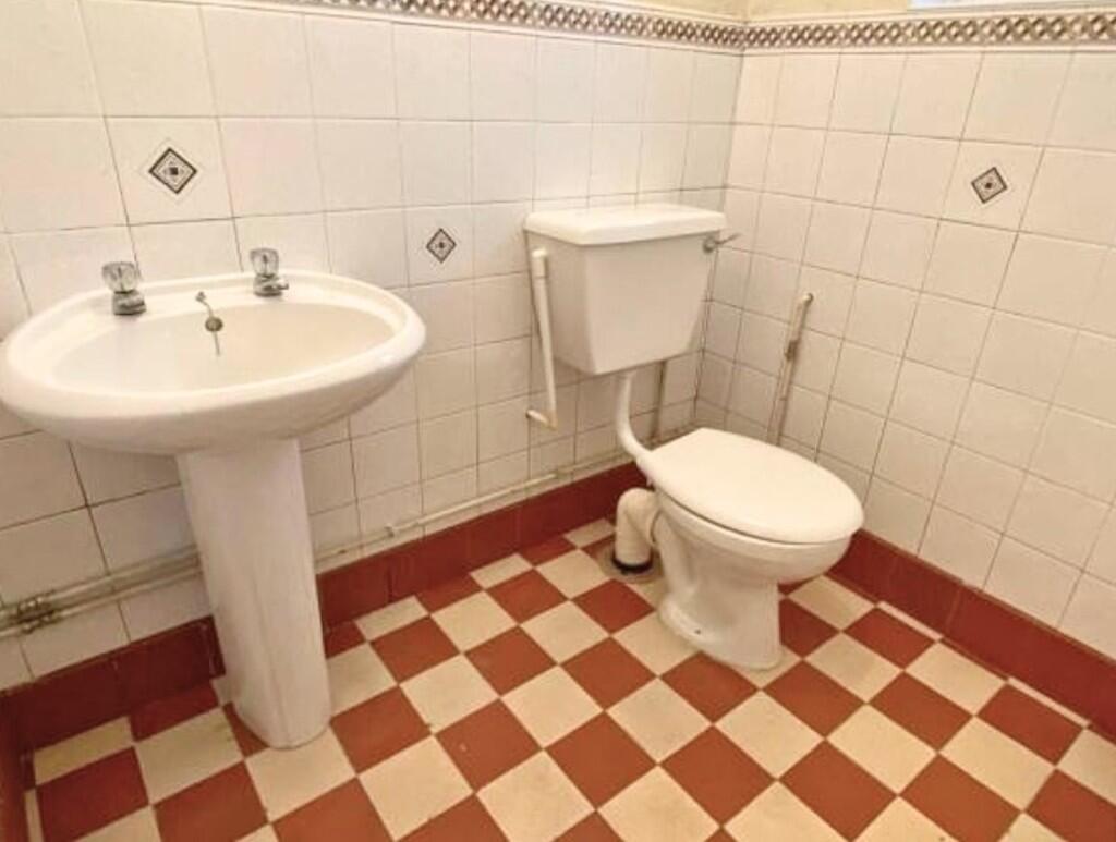 gournd floor 7