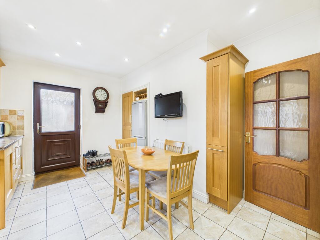 breakfast/kitchen