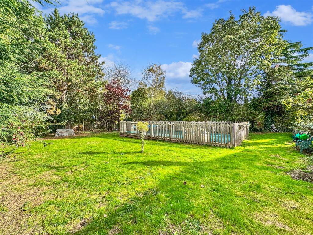 Garden 927