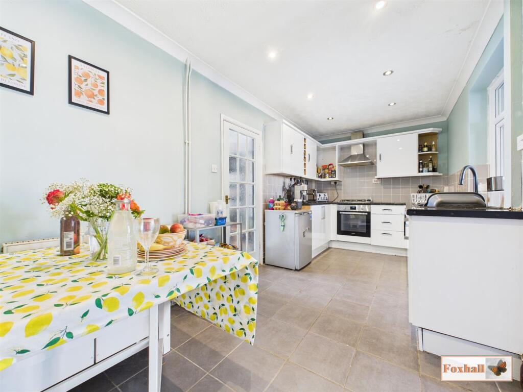 Kitchen/Breakfast Room