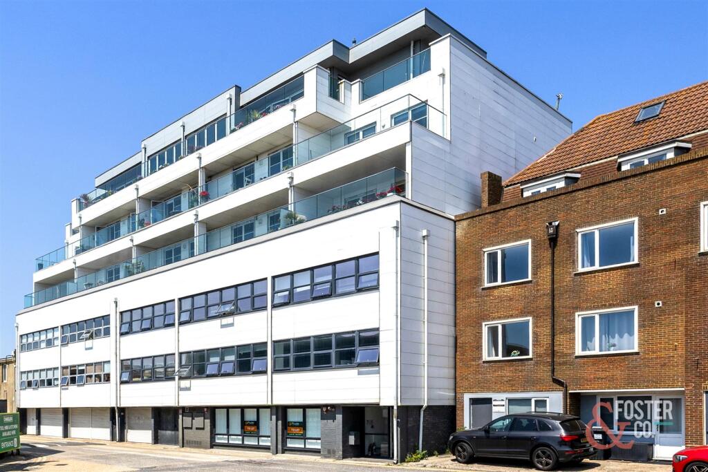 Kingsway, 336 Flat 12-019a.jpg