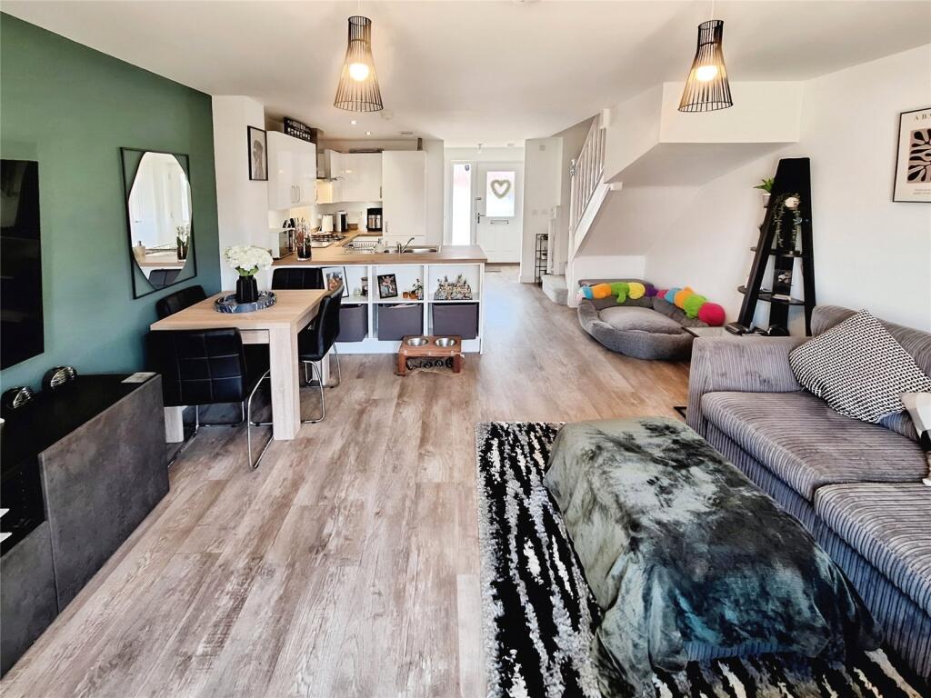 Lounge/Diner/Kitchen