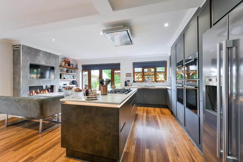 BUCKLAND ROAD -2.jpg