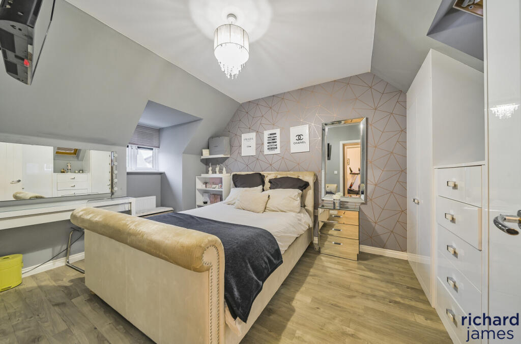 093e5e47-29c2-465...