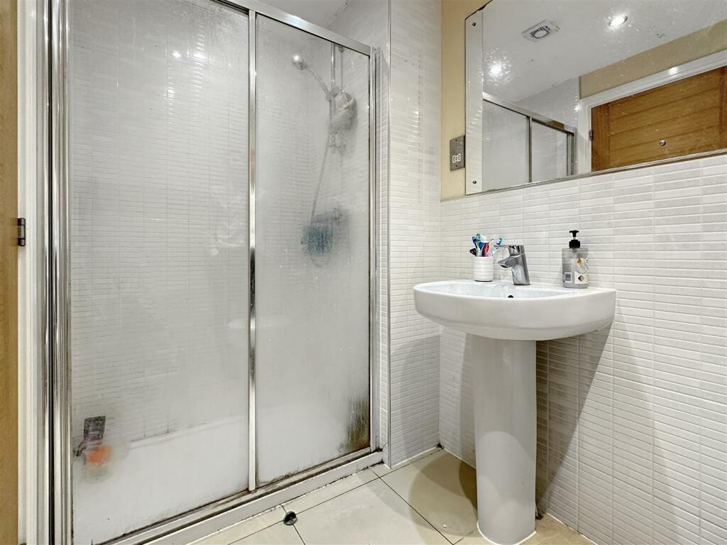 shower room.jpg