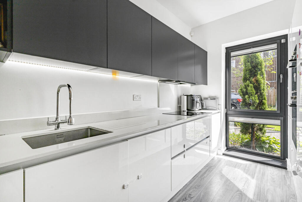 Reception/Kitchen