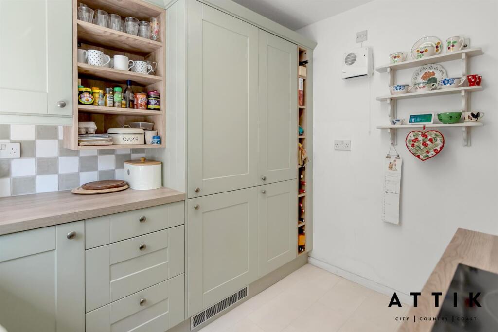 32 The Limes, London Road Halesworth IP19 8LT (28)