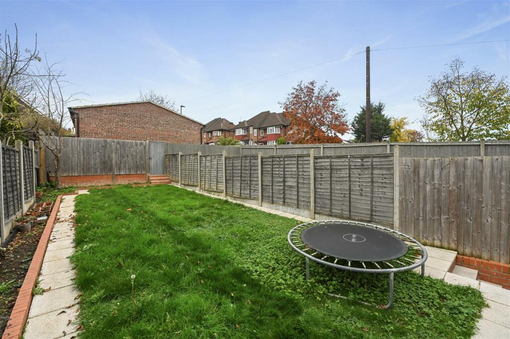 Garden 1.JPG