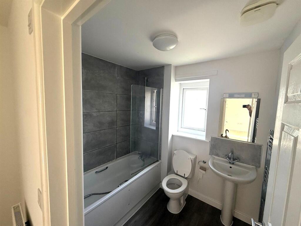 Bathroom .jpg
