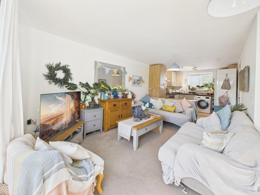 CAM02854G0-PR0447...