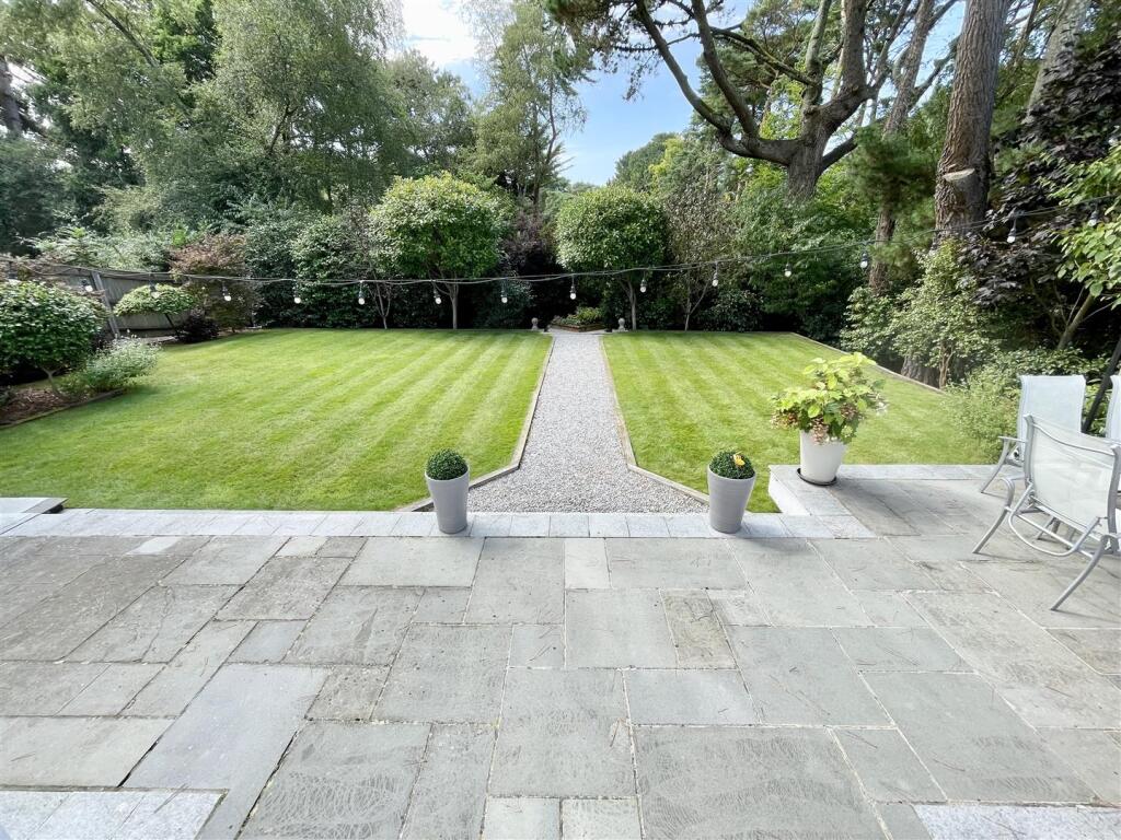 garden2.jpg
