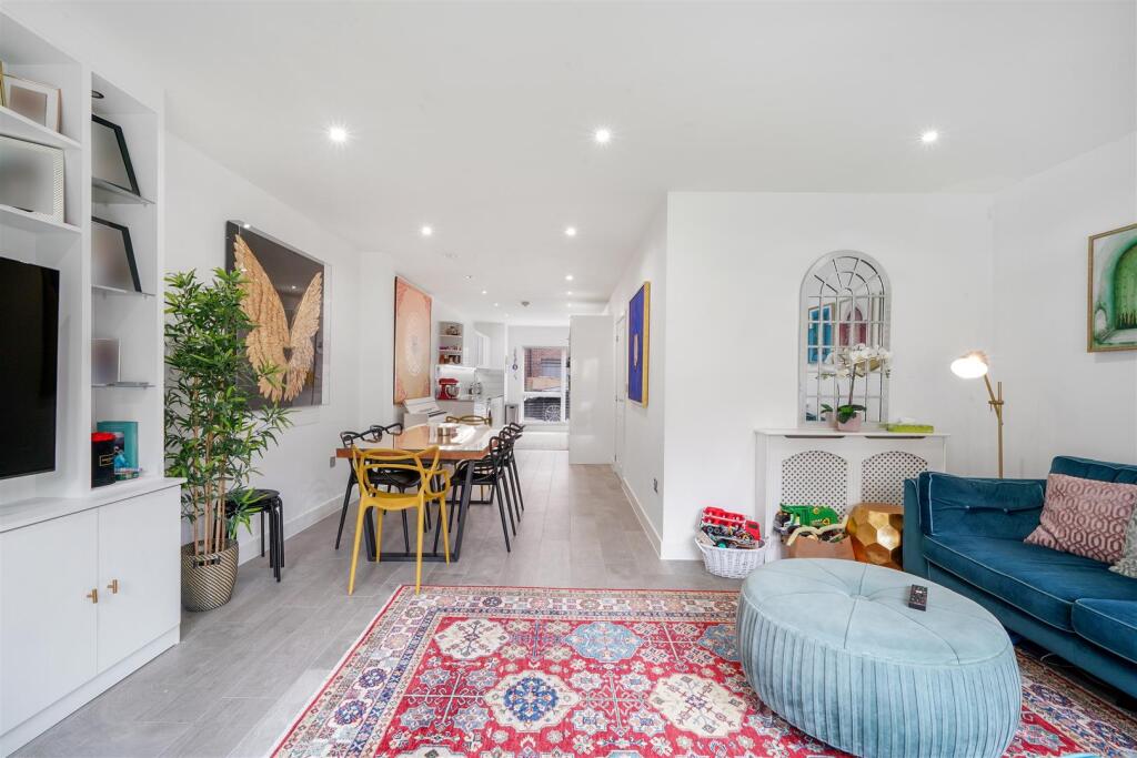 5 Irwin Close - ZBmMiboU4ierIAfmcrmn.jpg