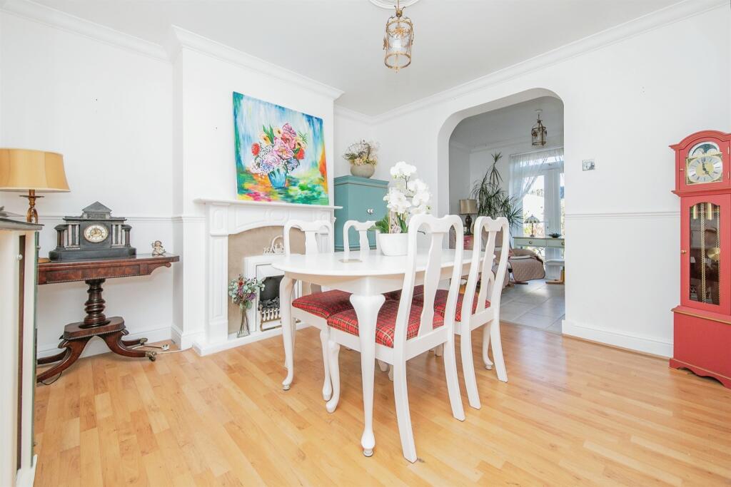 Avondale Road, Ipswich