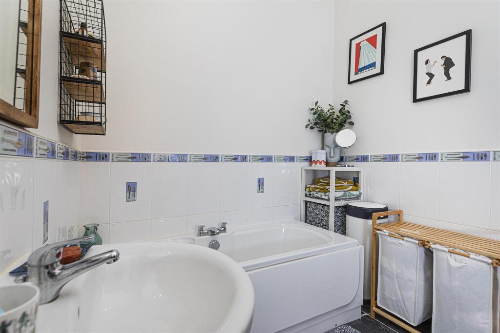 Bramleys Estate Agents - Town Ing Mills - Stainlan