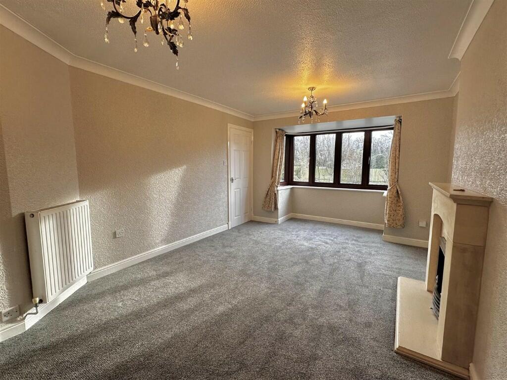 Large Lounge
